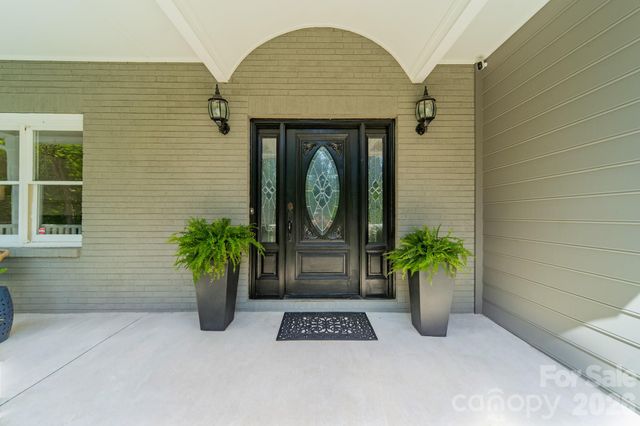 7240 Cobblecreek Drive, Matthews, NC 28104