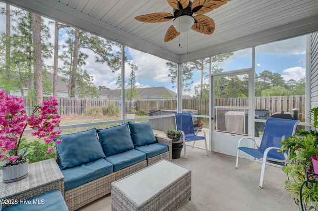 6077 Blue Ray Drive, Leland, NC 28451