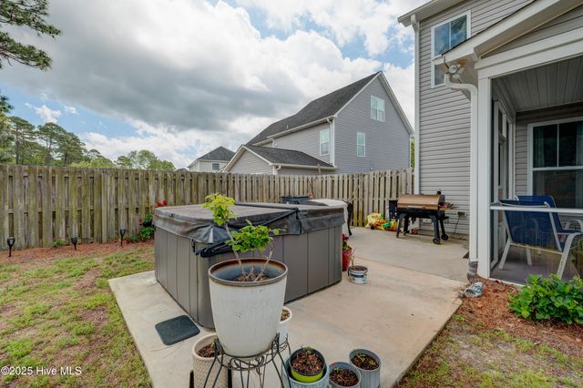6077 Blue Ray Drive, Leland, NC 28451