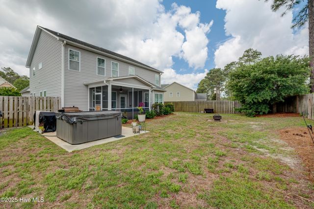 6077 Blue Ray Drive, Leland, NC 28451