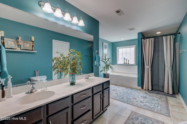 6077 Blue Ray Drive, Leland, NC 28451