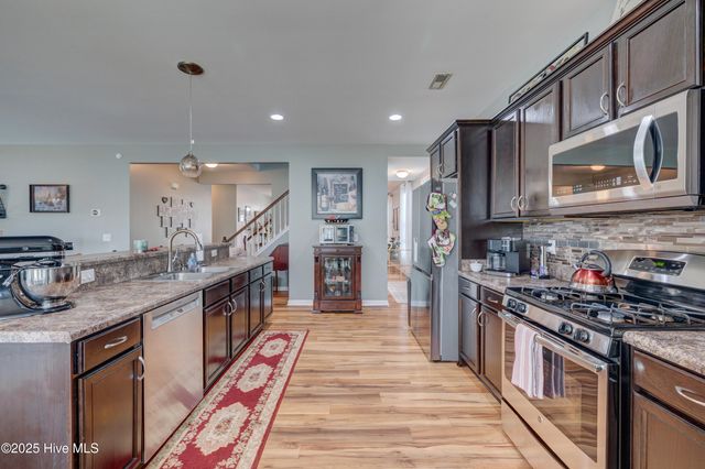 6077 Blue Ray Drive, Leland, NC 28451