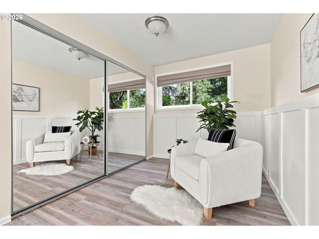 15930 S SANDALWOOD Rd, Oregon City, OR 97045