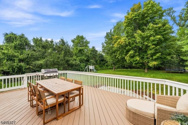 10 Darlene Ct, Randolph Twp., NJ 07869