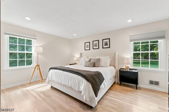 10 Darlene Ct, Randolph Twp., NJ 07869