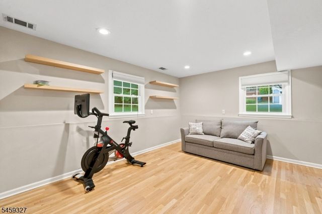 10 Darlene Ct, Randolph Twp., NJ 07869