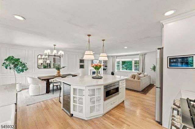 10 Darlene Ct, Randolph Twp., NJ 07869