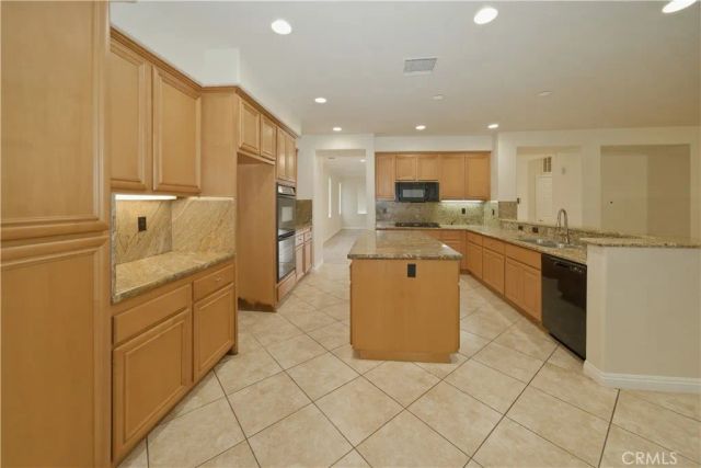 6710 Black Hawk Road, Eastvale, CA 92880