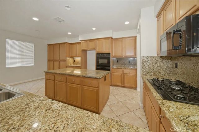 6710 Black Hawk Road, Eastvale, CA 92880