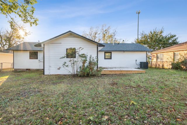 21 N Indianola Street, Pryor, OK 74361