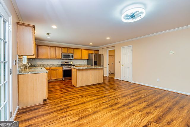30 Park Lane Circle, Newnan, GA 30265