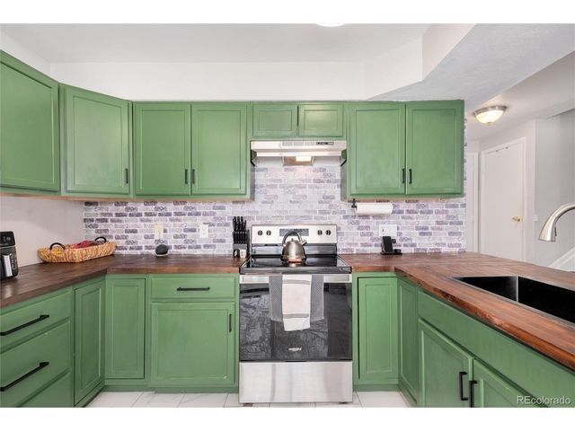2625 S Xanadu Way E, Aurora, CO 80014