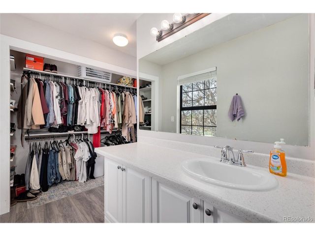 2625 S Xanadu Way E, Aurora, CO 80014