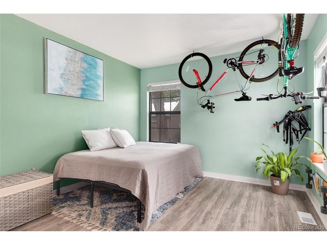 2625 S Xanadu Way E, Aurora, CO 80014