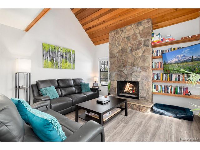 2625 S Xanadu Way E, Aurora, CO 80014