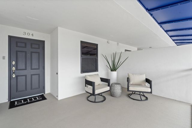 3100 NE 48th Street 304, Fort Lauderdale, FL 33308