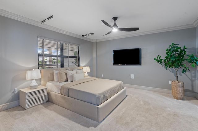 3100 NE 48th Street 304, Fort Lauderdale, FL 33308