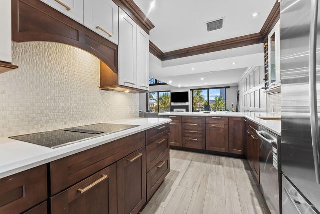 3100 NE 48th Street 304, Fort Lauderdale, FL 33308