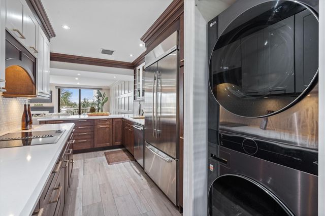 3100 NE 48th Street 304, Fort Lauderdale, FL 33308