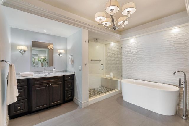 3100 NE 48th Street 304, Fort Lauderdale, FL 33308