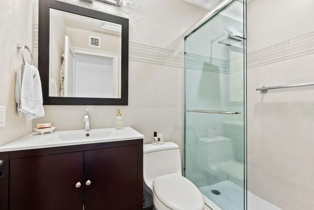 3100 NE 48th Street 304, Fort Lauderdale, FL 33308