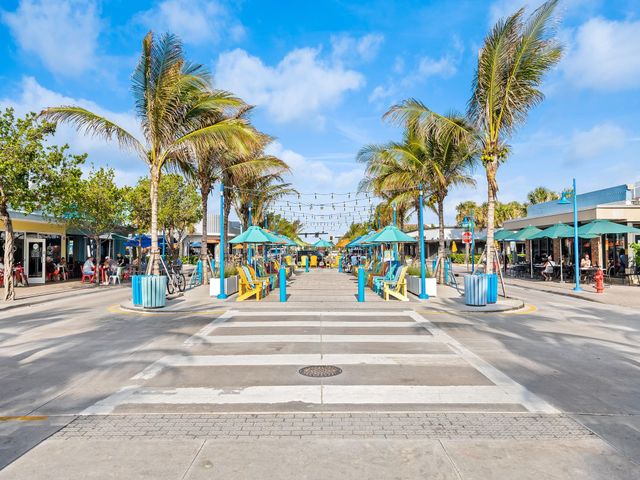 3100 NE 48th Street 304, Fort Lauderdale, FL 33308