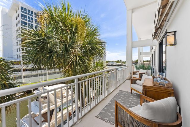 3100 NE 48th Street 304, Fort Lauderdale, FL 33308