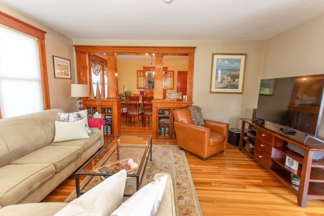 52 Wachusett Rd, Weymouth, MA 02191