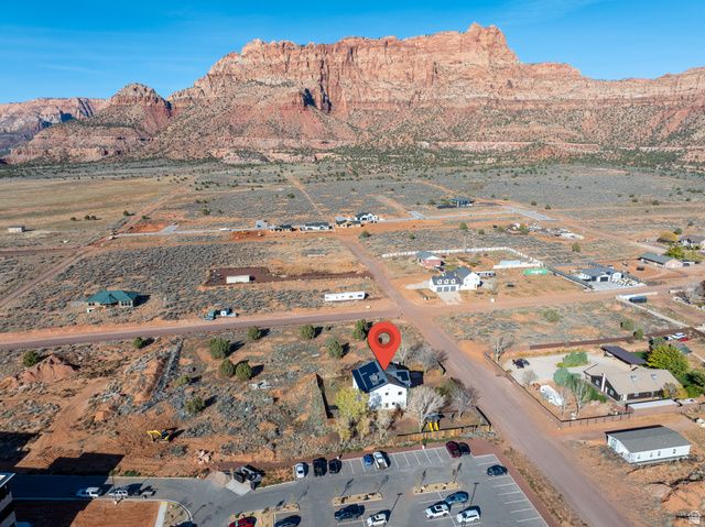 865 N REDWOOD ST, Hildale, UT 84784