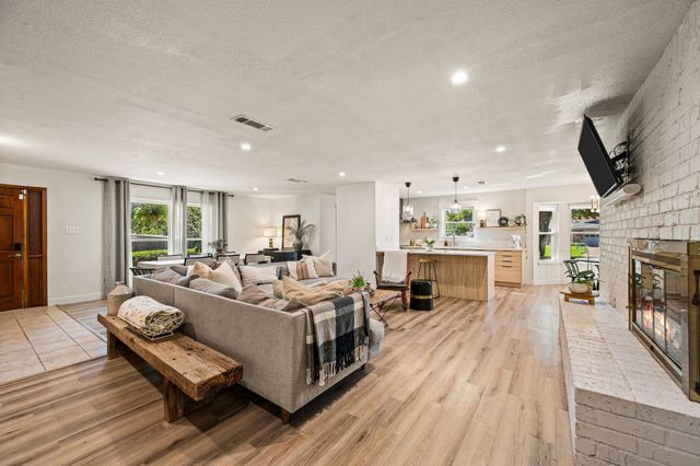 1317 Wade Drive, Bedford, TX 76022