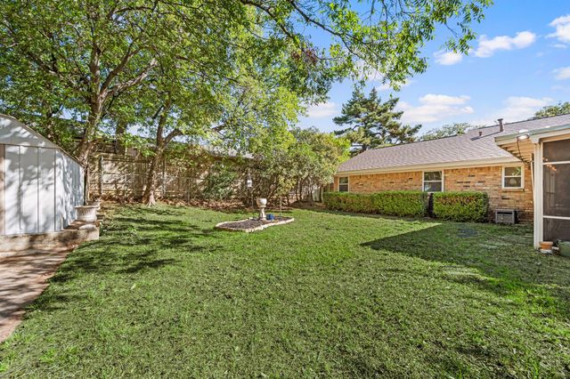1317 Wade Drive, Bedford, TX 76022
