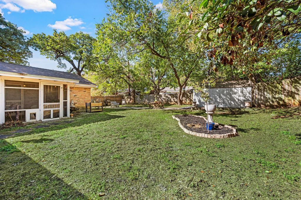 1317 Wade Drive, Bedford, TX 76022 — photo 2
