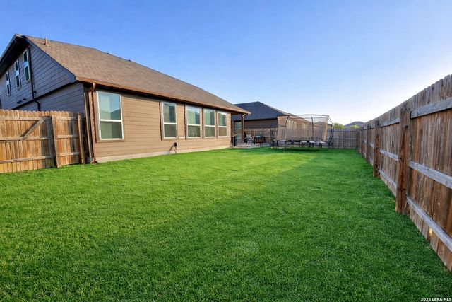 477 CENTINELA ST, New Braunfels, TX 78130