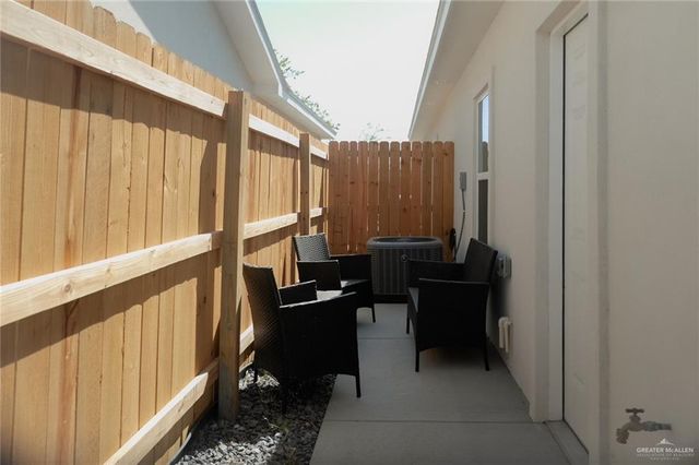 2108 E San Andrea Street, Edinburg, TX 78542