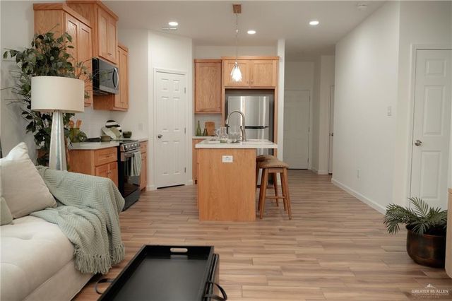 2108 E San Andrea Street, Edinburg, TX 78542