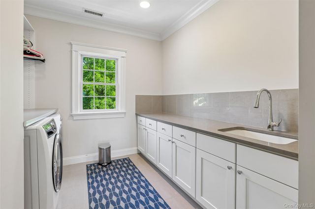 15 Heritage Drive, Pleasantville, NY 10570