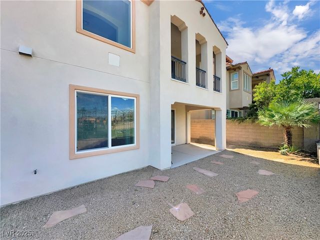 134 Crooked Putter Drive, Las Vegas, NV 89148