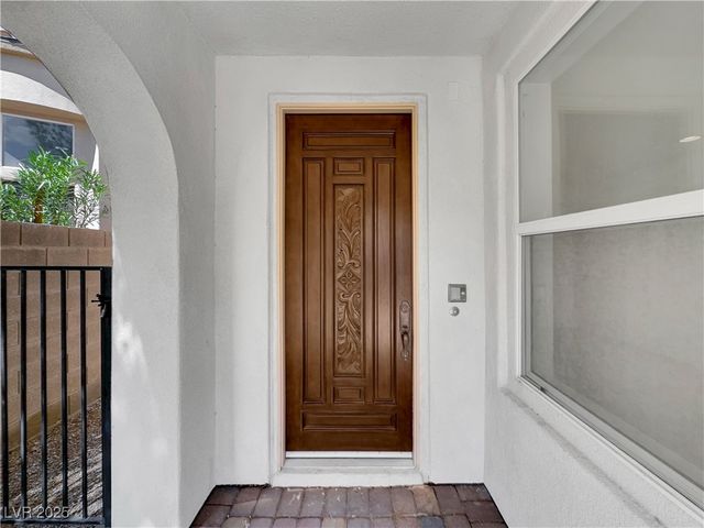 134 Crooked Putter Drive, Las Vegas, NV 89148