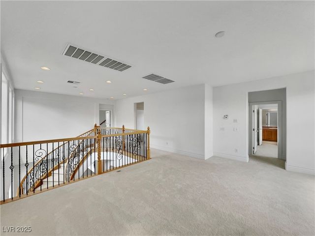 134 Crooked Putter Drive, Las Vegas, NV 89148