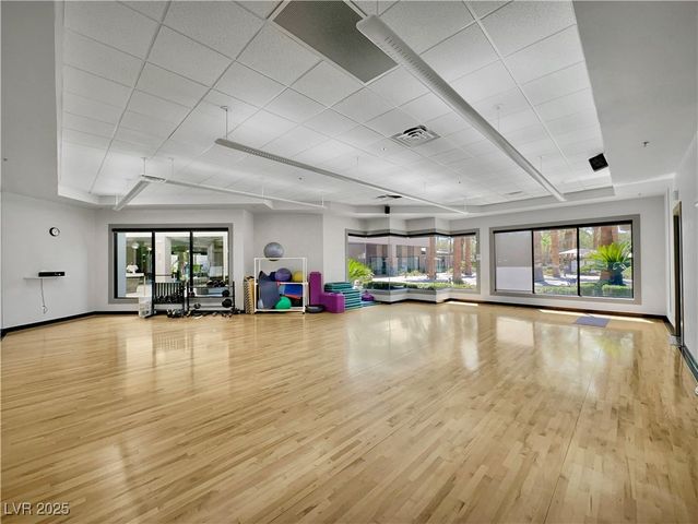 134 Crooked Putter Drive, Las Vegas, NV 89148