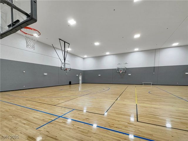 134 Crooked Putter Drive, Las Vegas, NV 89148