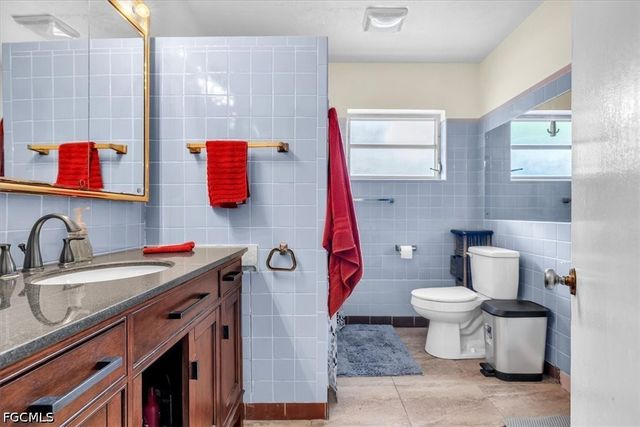 1655 Daniels DR, North Fort Myers, FL 33917