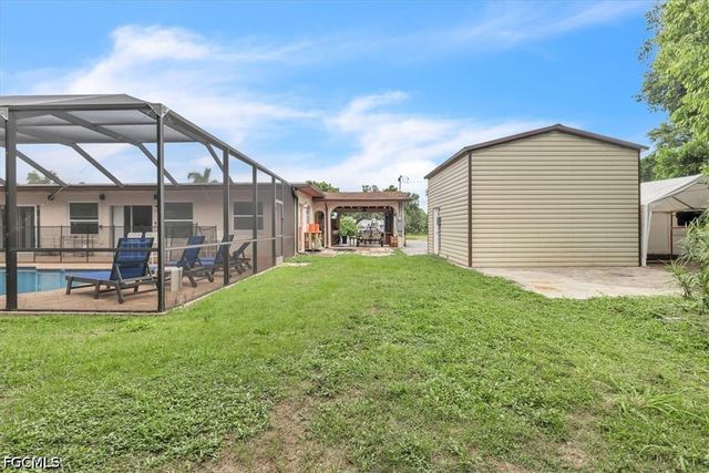 1655 Daniels DR, North Fort Myers, FL 33917