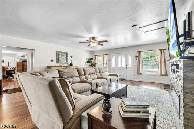 1655 Daniels DR, North Fort Myers, FL 33917