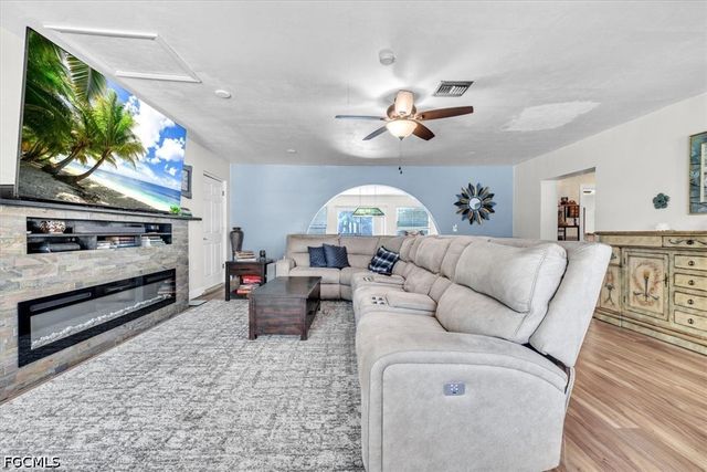 1655 Daniels DR, North Fort Myers, FL 33917