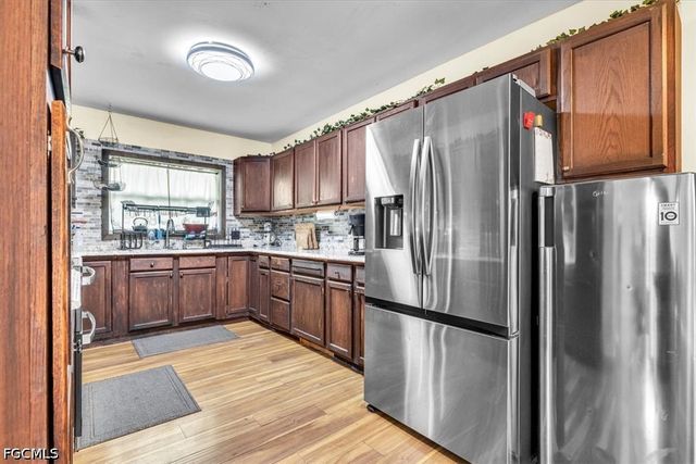 1655 Daniels DR, North Fort Myers, FL 33917
