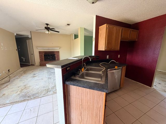 2616 Helen Lane, Mesquite, TX 75181