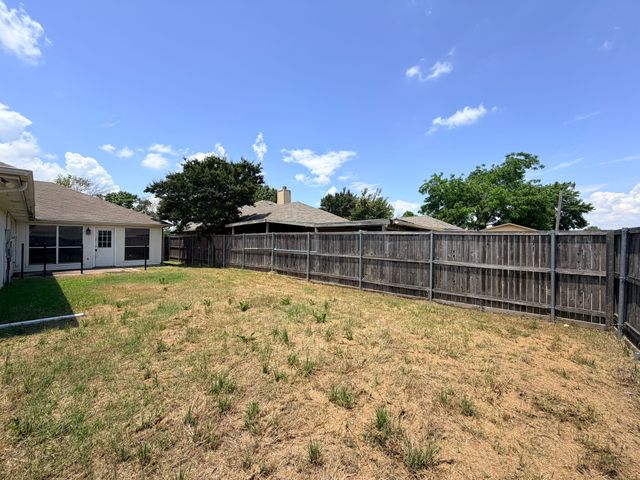 2616 Helen Lane, Mesquite, TX 75181