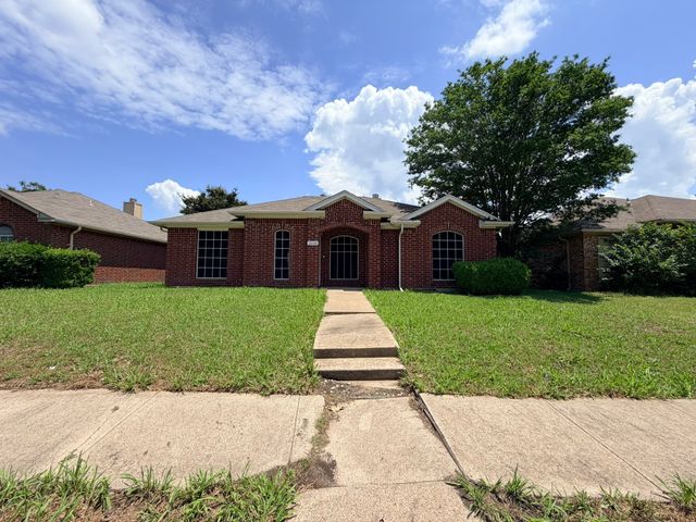 2616 Helen Lane, Mesquite, TX 75181