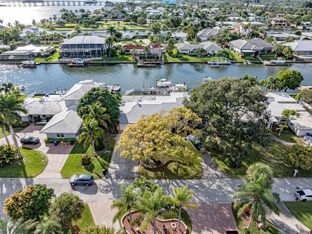 11 Starfish Drive, Vero Beach, FL 32960
